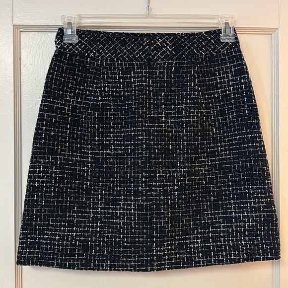 J. Crew A-line Tweed Skirt Black White & Blue Career Preppy Staple Sz 2 - Picture 3 of 13